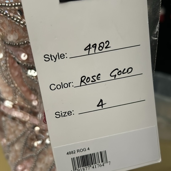 Mac Duggal 4982 NWT EMBELLISHED ONE SLEEVE GOWN W/ SEQUIN BELT rose gold - Picture 10 of 13